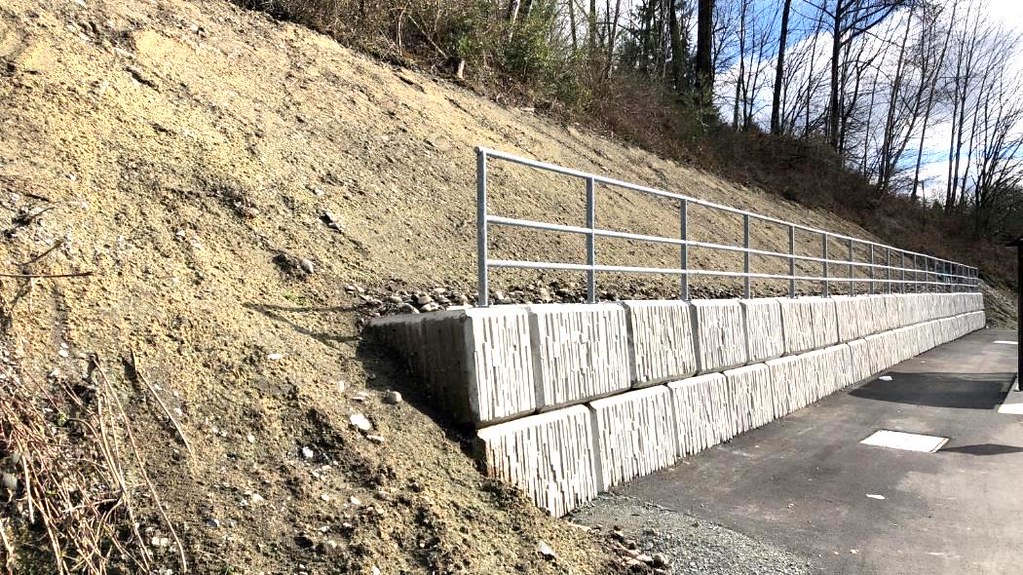 Erosion Control, Retaining Walls & Hydro Seeding: Sustainable Landscaping Solutions